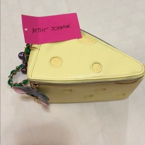 Betsey Johnson Cheese Purse 🧀